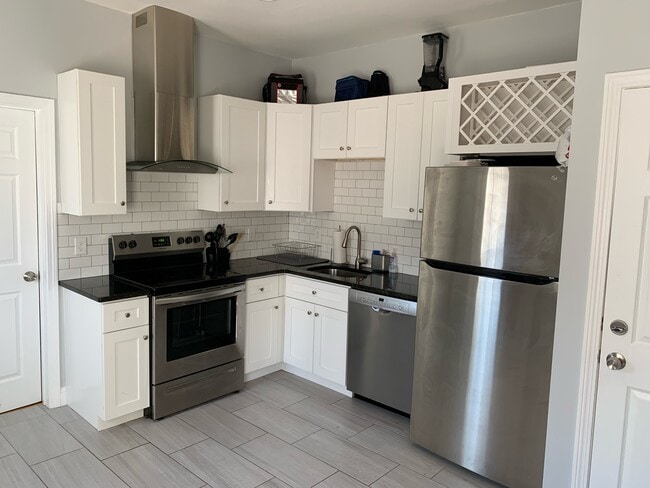 153 Chestnut St, Waltham, MA 02453 - photo 2