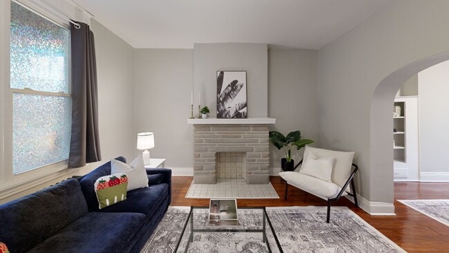 124 Parkfield St, Pittsburgh, PA 15210 - photo 2