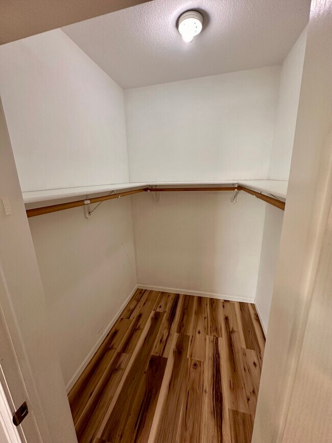 Walk in closet