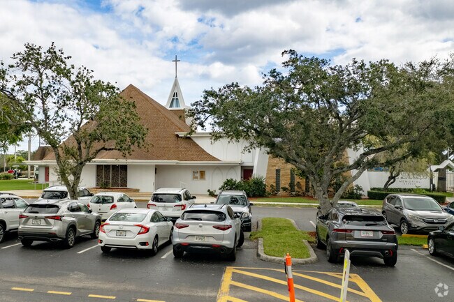 The entrance to St. Mark's Episcopal School in Ft Lauderdale, FL.