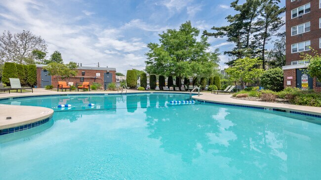 205 Walden St unit 2P, Cambridge, MA 02140 - photo 3