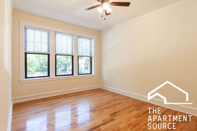 3904 N Janssen Ave unit 2, Chicago, IL 60613 - photo 2