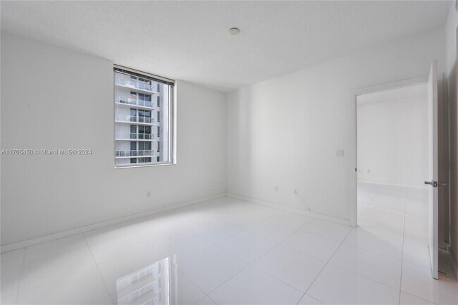 Avenue on Brickell unit 2607, Miami, FL 33131 - photo 7