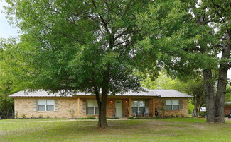 109 Heights Park Dr, Longview, TX 75601