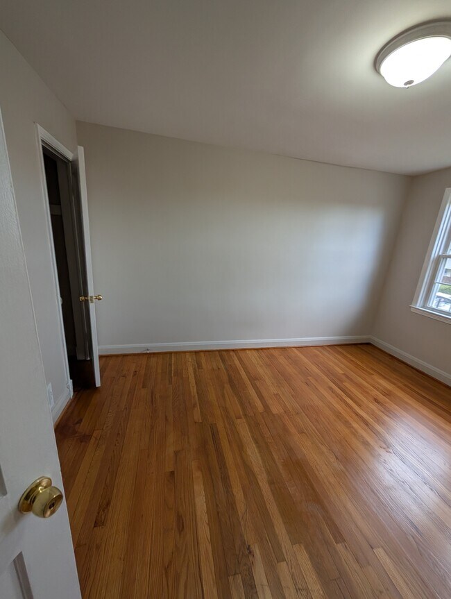 1410 Dundalk Ave, Dundalk, MD 21222 - photo 5