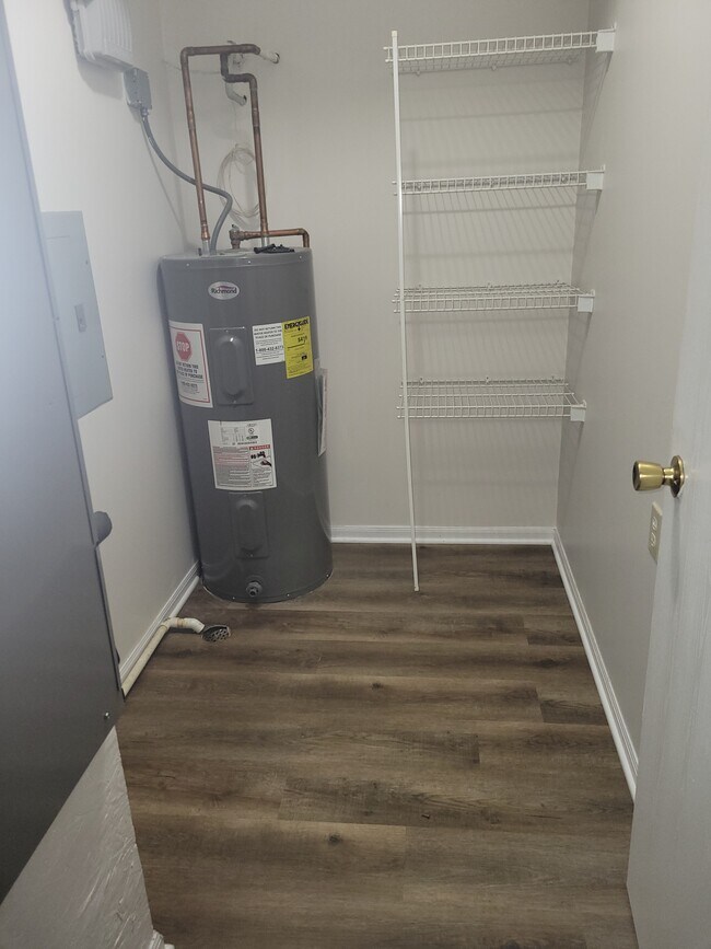 Phoenix Apartments of Pontiac, Pontiac, IL 61764 - photo 6