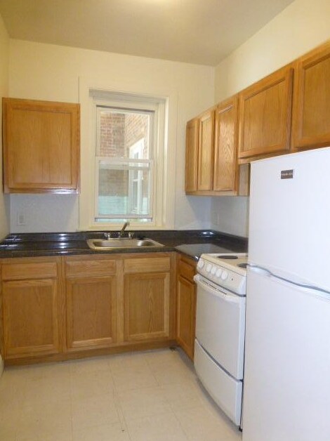 48 Lancaster Terrace Unit 104, Brookline, MA 02446