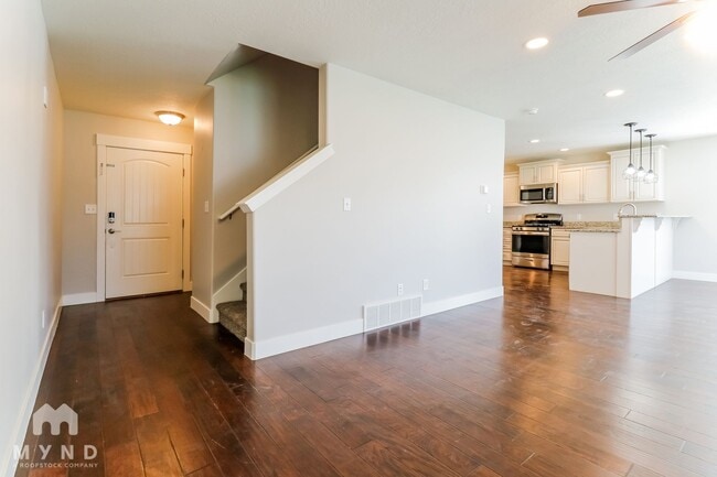 1600 E Tumwater Ln, Eagle Mountain, UT 84005 - photo 3