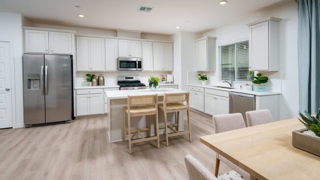 10328 Tower Hill Dr, Stockton, CA 95219 - photo 2