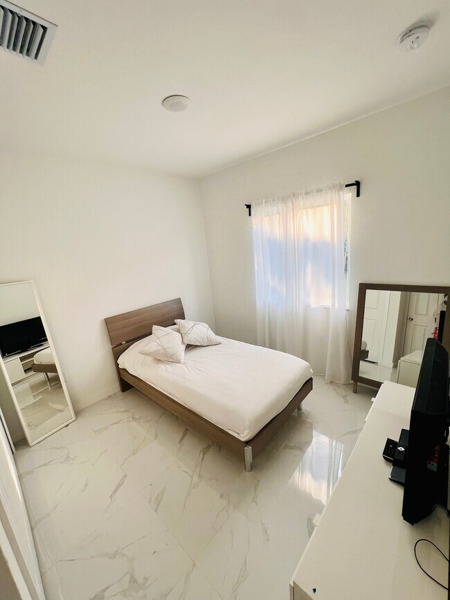 5308 NW 29th Ave unit 1, Miami, FL 33142 - photo 5