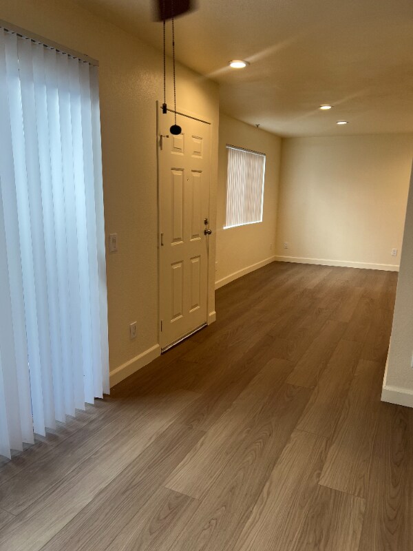 312 E Valencia Ave unit 106, Burbank, CA 91502 - photo 2