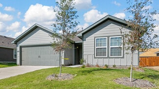 920 Newport Dr, Ferris, TX 75125