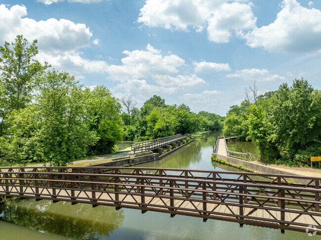 The D&R Canal and bike path run through Princeton North.