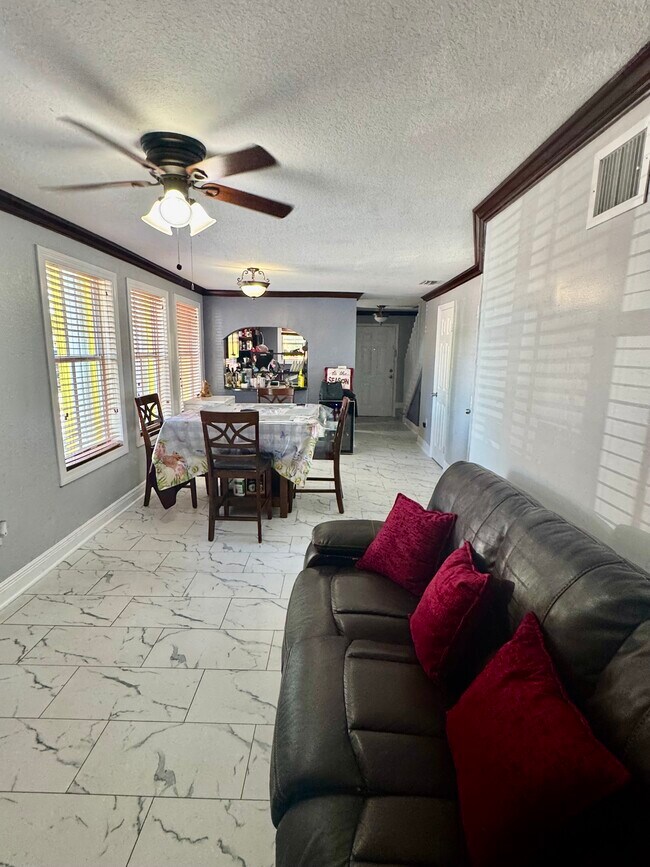 19550 SW 103rd Ct, Cutler Bay, FL 33157 - photo 7