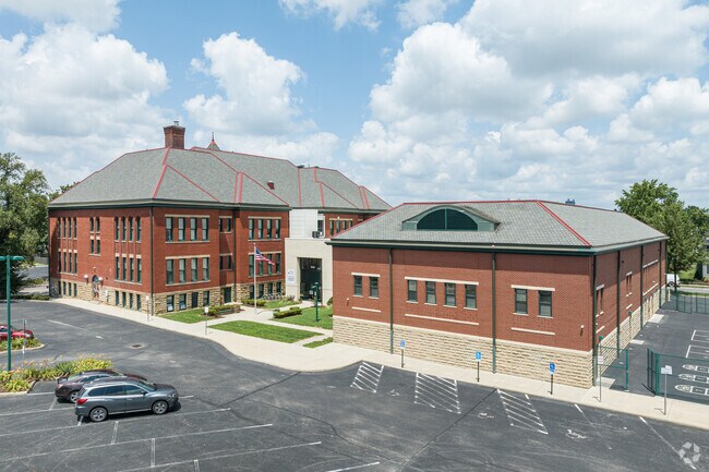 The local elementary school is the Southwood Elementary School in Hungarian Village.
