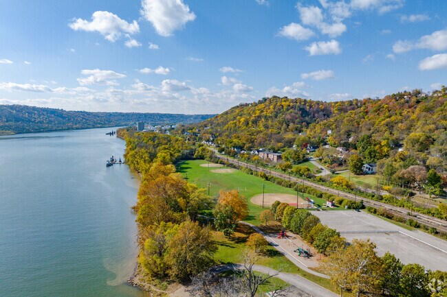Riverside Sedamsville is a picturesque neighborhood situated along the Ohio River.