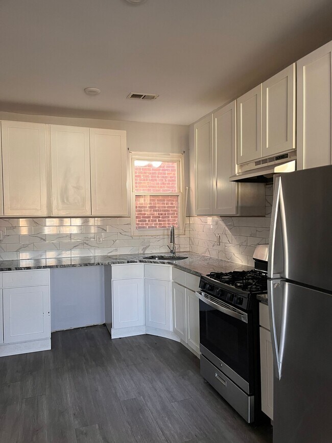 73 Martin Luther King jr Dr Unit 2, Jersey City, NJ 07305