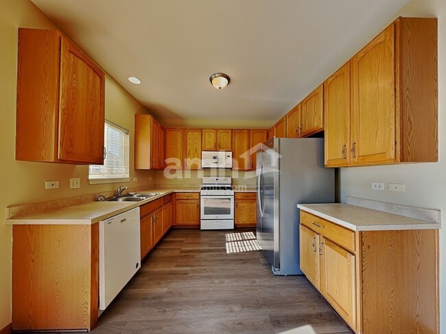 1217 Violet Ln, Joliet, IL 60431 - photo 3