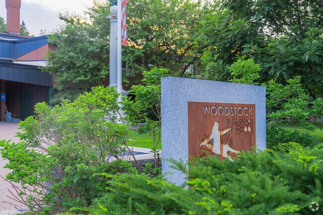 Woodstock Elementary School provides academic success to its students.