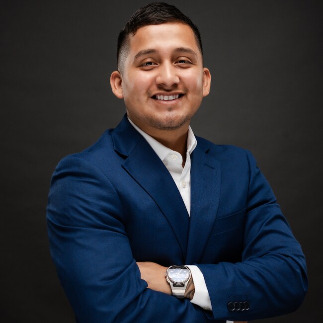 Agent Photo