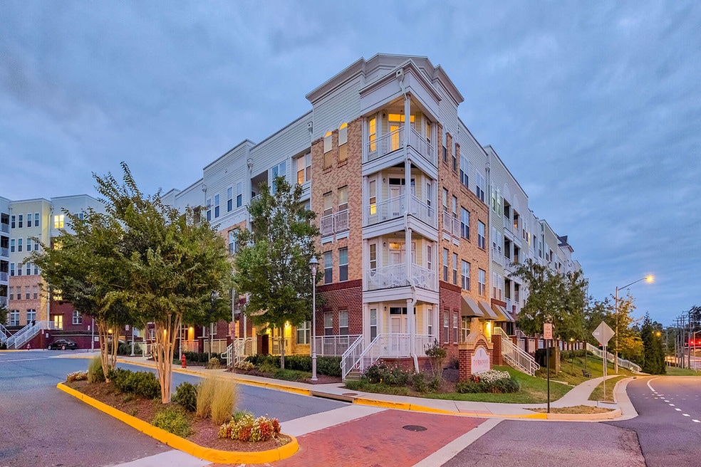 The Ridgewood by Windsor, Fairfax, VA 22030 - photo 1