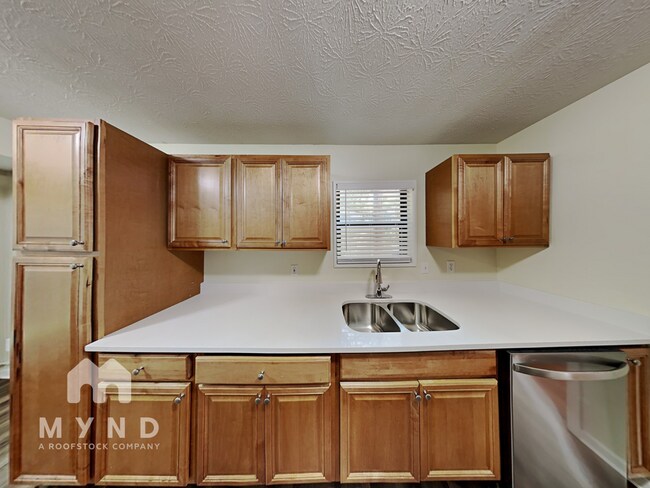 1253 Blazing Ridge W SW, Lawrenceville, GA 30046 - photo 7