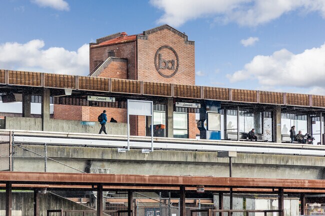 The Concord Bus Station in Cowell Terrace provides convenient transportation.