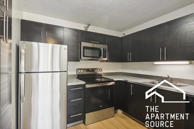 1000 N La Salle Dr unit 415, Chicago, IL 60610 - photo 3