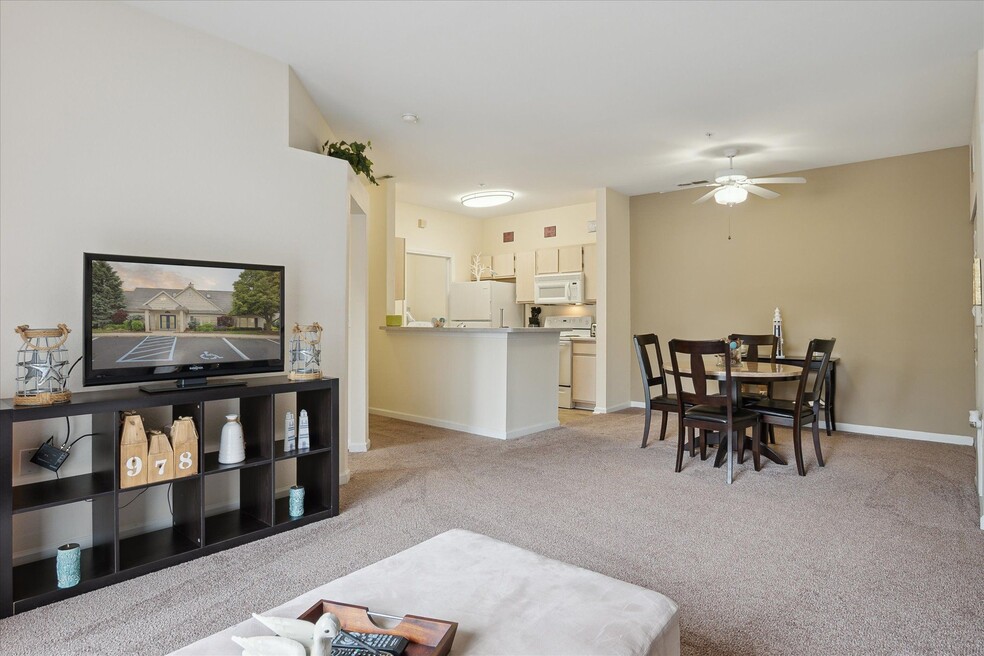 Quail Hollow at the Lakes, Holland, OH 43528 - photo 1