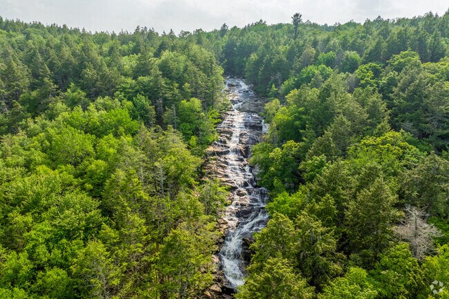 Middlefield is home to Glendale Falls, one of Massachusetts’ tallest and most scenic waterfalls.