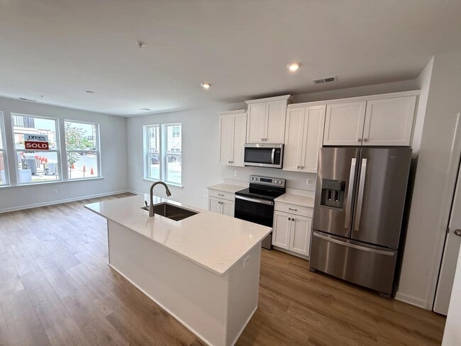 Neabsco Commons, Woodbridge, VA 22191 - photo 4