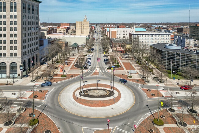 Eastside Lima is a growing community located right next to downtown Lima.