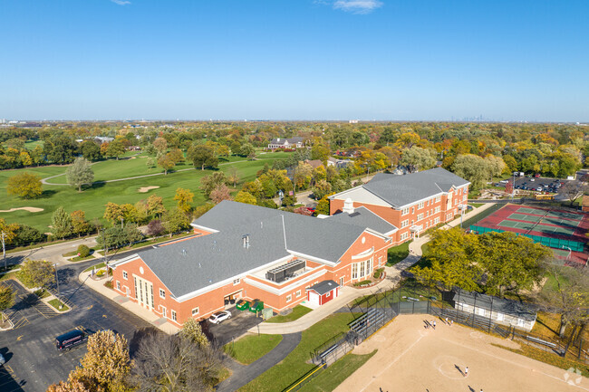 Clarendon Hills Middle provides a challenging academic curriculum enriched by extracurriculars.