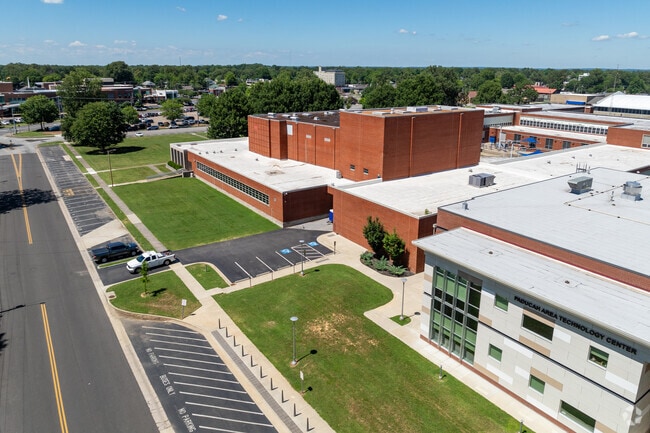 Paducah Tilghman High School is ranked 72nd within Kentucky.