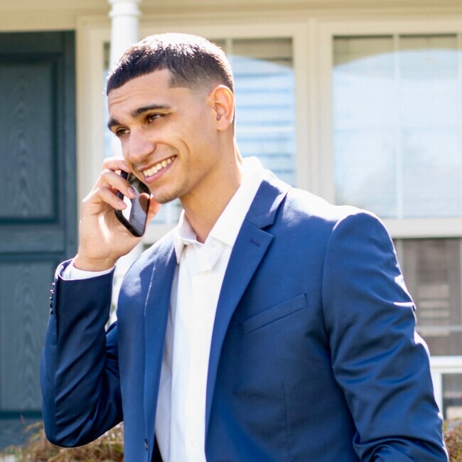 Agent Photo