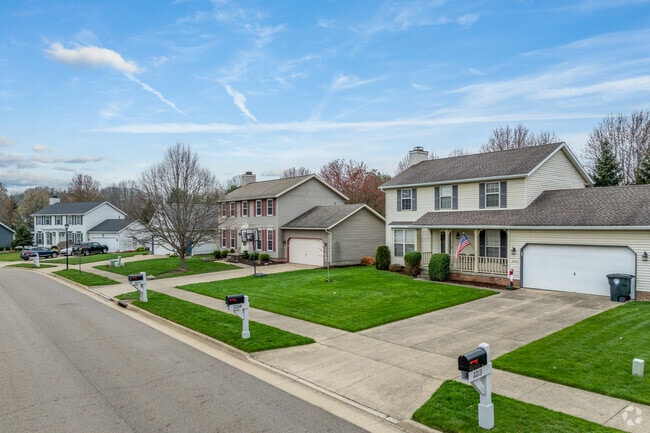 Coventry Crossing is where rows of homes invite you into the picturesque community.