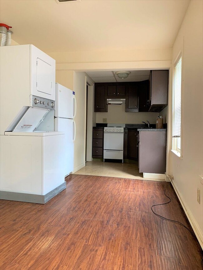 157 North St unit 1, Burlington, VT 05401 - photo 2