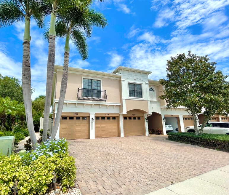 7230 Hamilton Rd, Bradenton, FL 34209 - photo 1