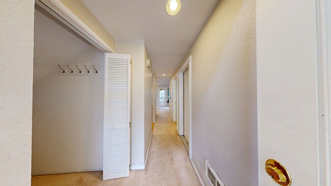 8825 231st Place SW, Edmonds, WA 98026 - photo 3