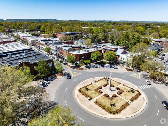 The Historic Downtown Franklin Square has a memorial to the Civil War in the center.