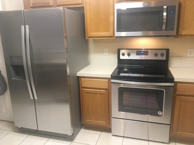 6094 Maggies Cir unit 111, Jacksonville, FL 32244 - photo 2