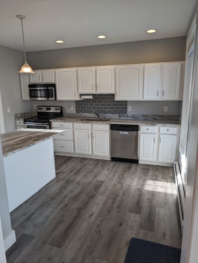 264 Elm St Unit 1, Biddeford, ME 04005