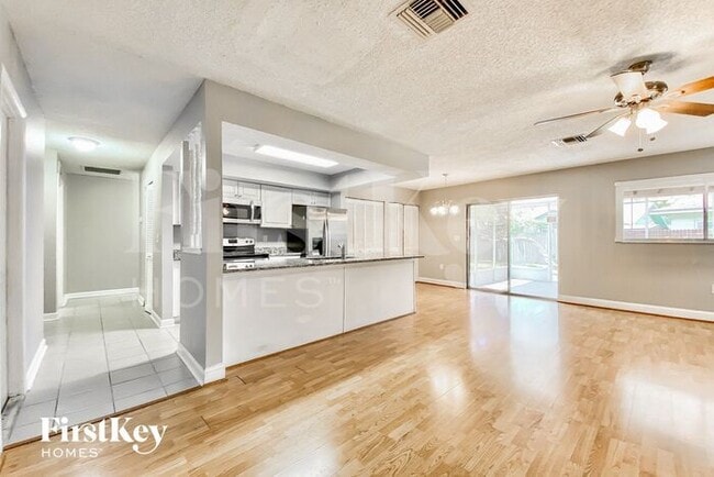 1794 E Groveleaf Ave, Palm Harbor, FL 34683 - photo 3