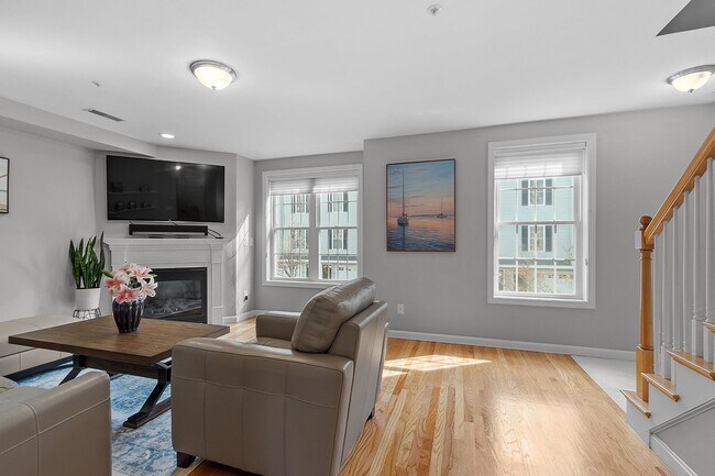 58 Andrew St, Manchester, NH 03104 - photo 5