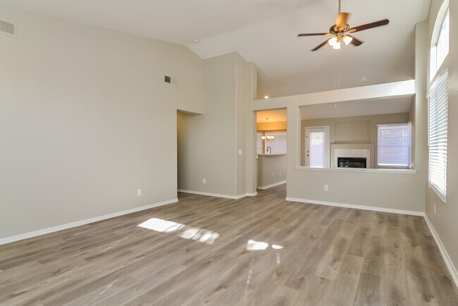 1864 Praline Cir, Las Vegas, NV 89142 - photo 4