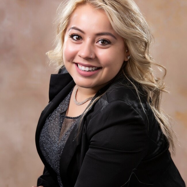 Agent Photo