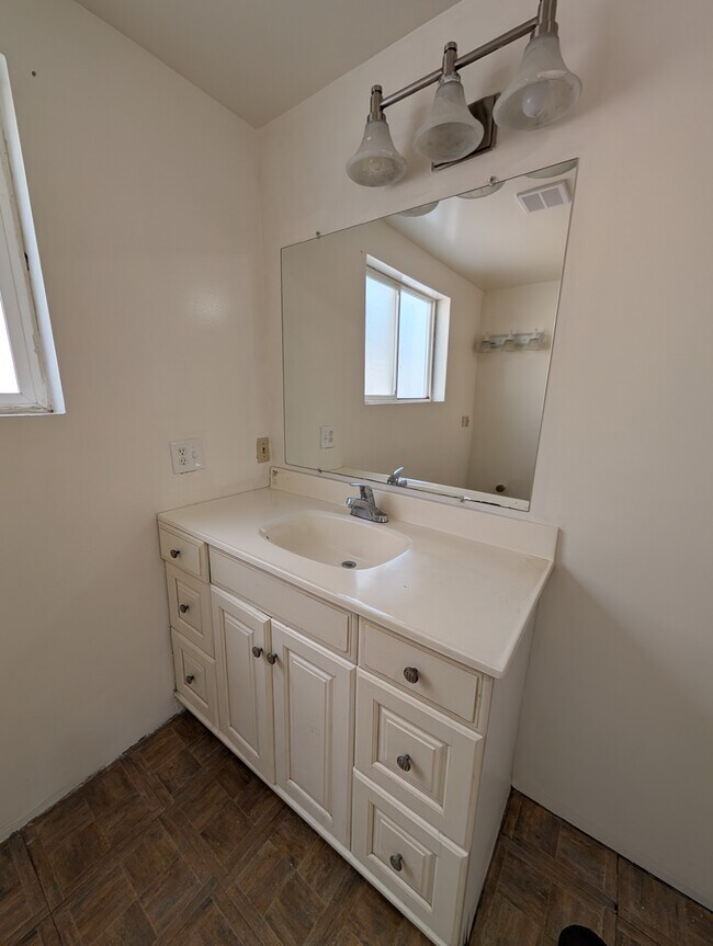 163 Gifford Ave unit D, San Jose, CA 95110 - photo 7