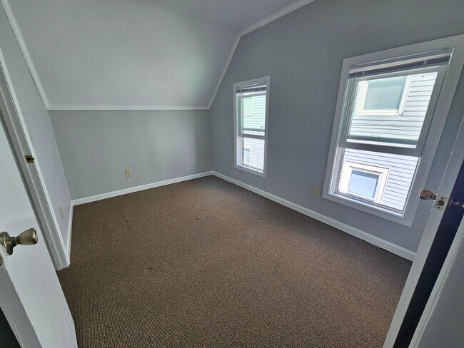120 North St unit . 2, Burlington, VT 05401 - photo 5