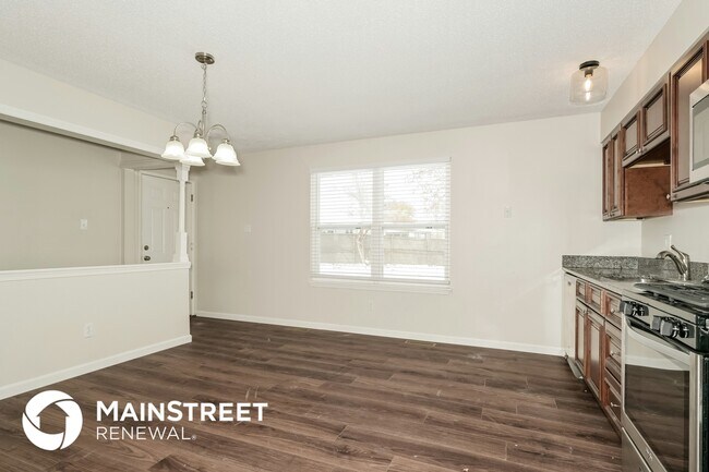 3515 Ridgewood Dr, Saint Charles, MO 63303 - photo 5