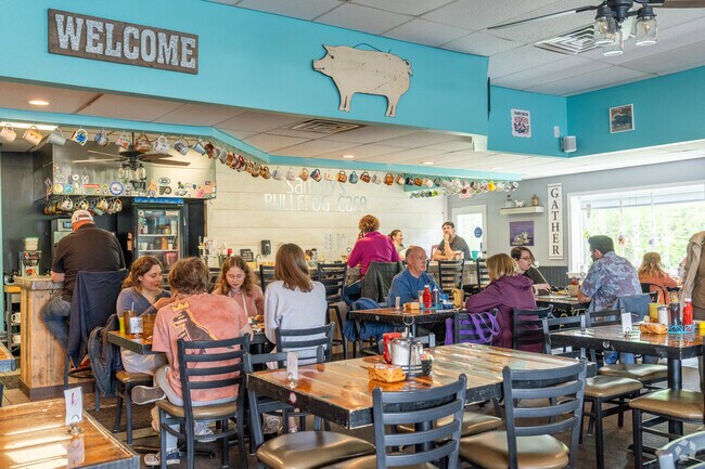 Upper Salford residents enjoy dining options in nearby Harleysville like Sammys Bullfrog Cafe.